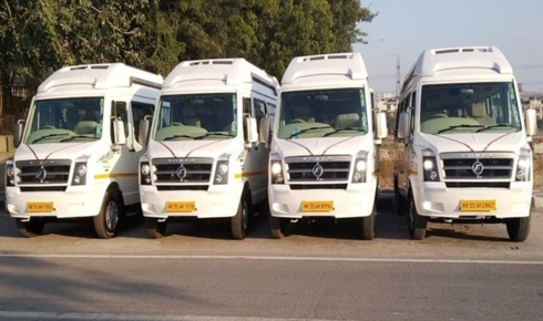 Tempo Traveller in Kolkata